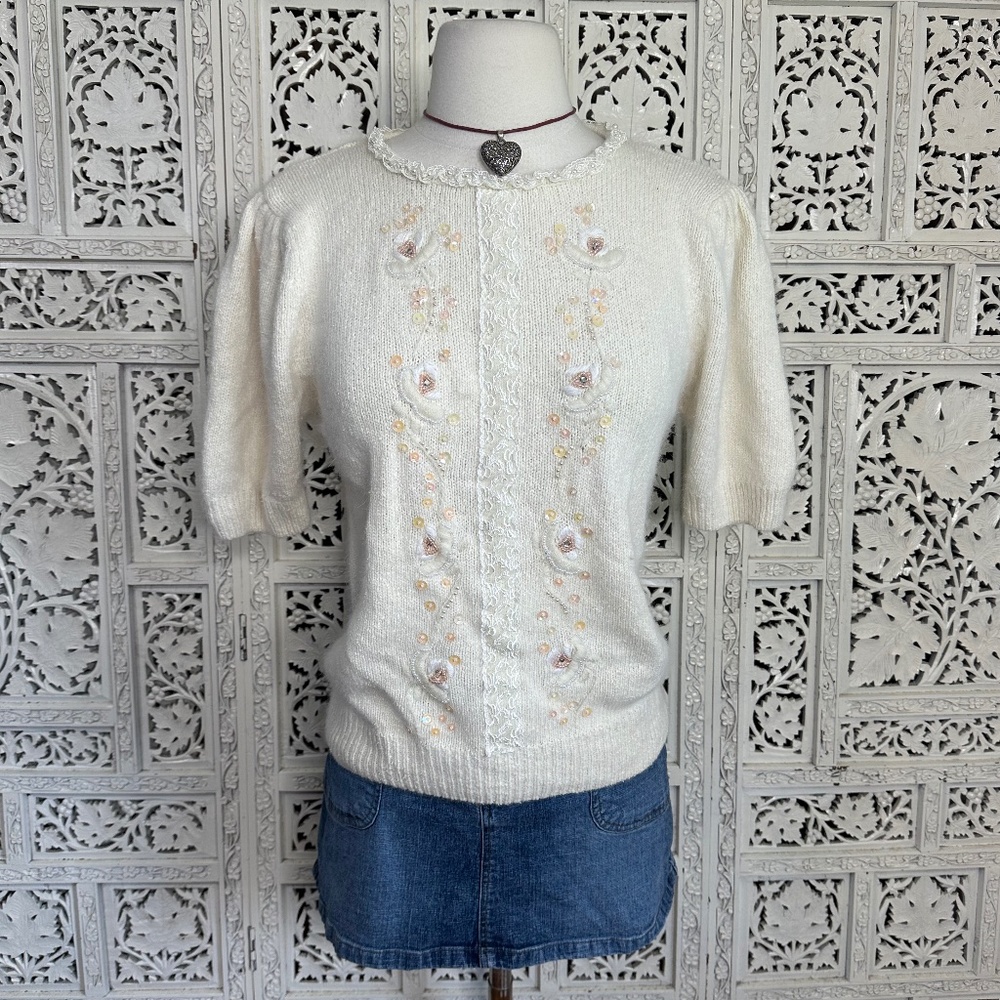 Vintage Ivory Beaded Sequin Silk & Angora Blend Short Sleeve Sweater‎ Sz Small